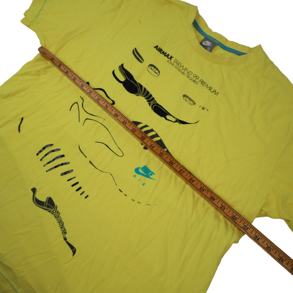 Vintage Nike Tailwind Graphic T Shirt - Picture 7 of 11